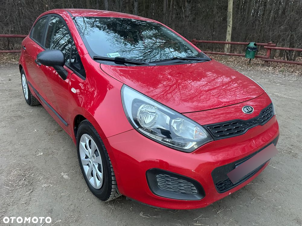 Kia Rio - 8