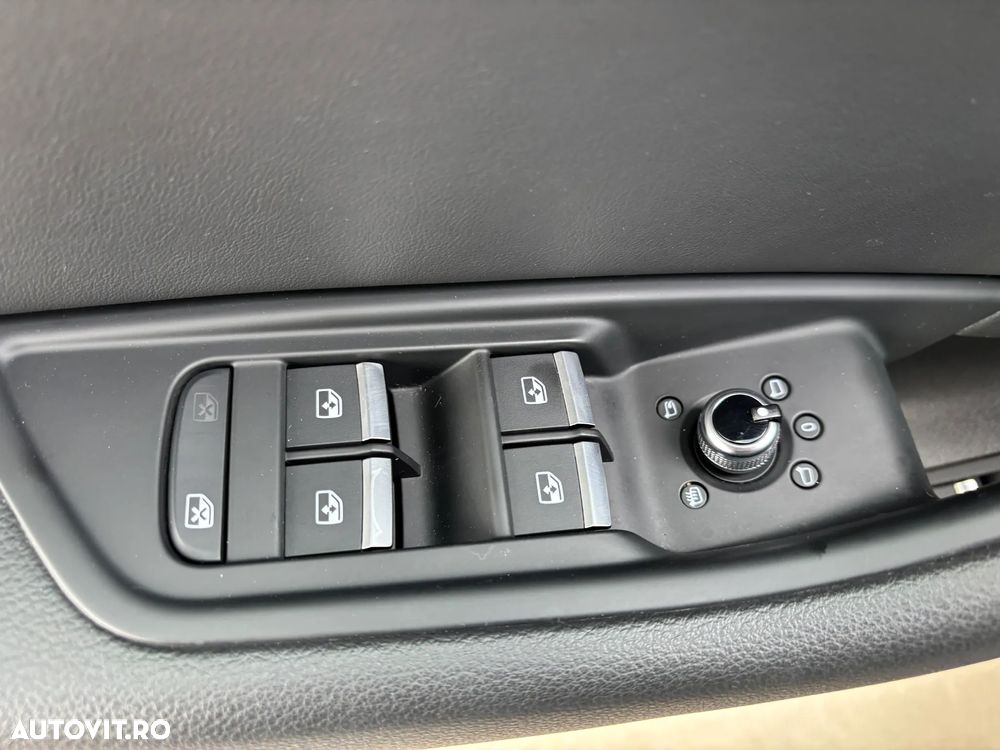 Audi A4 2.0 35 TFSI S tronic MHEV S Line - 28