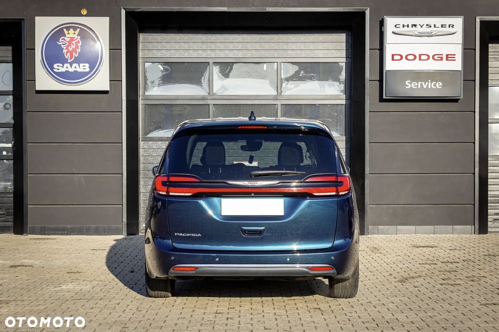 Chrysler Pacifica - 5