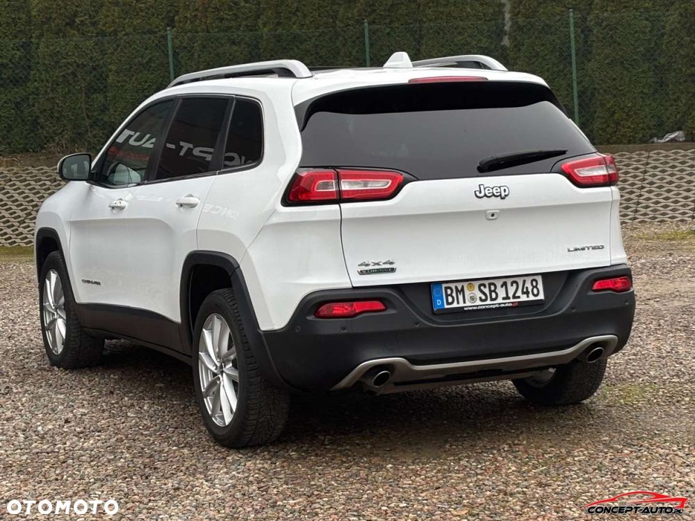 Jeep Cherokee - 11
