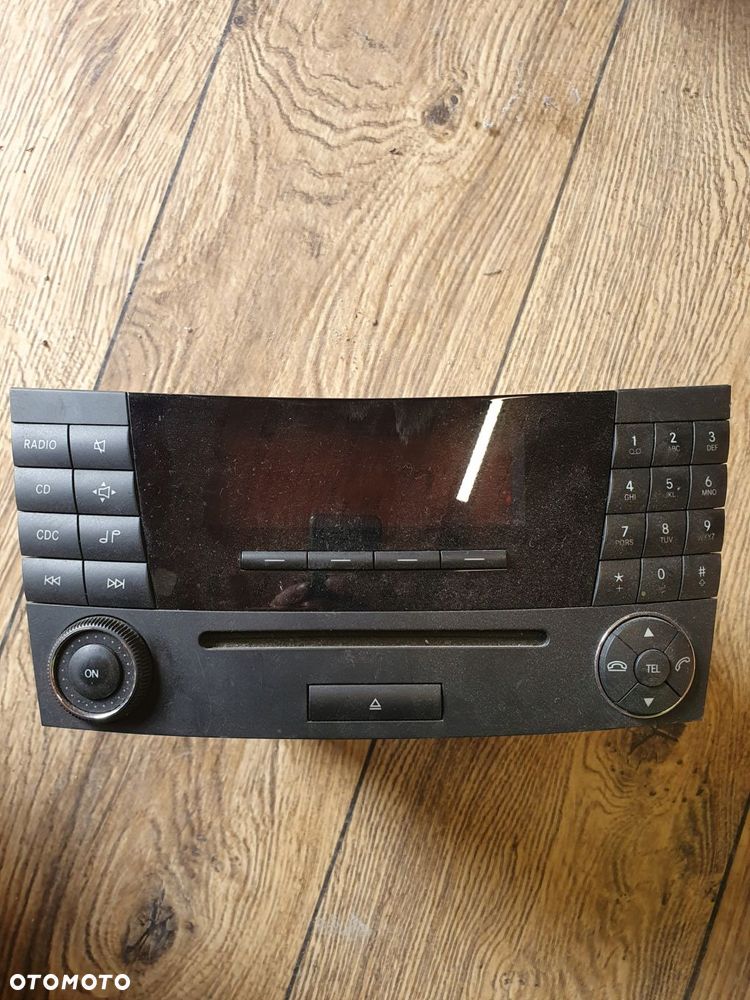 radio cd / płyty - mercedes oe w211 a2118702889 - 1