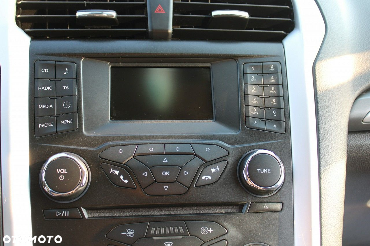 Ford Mondeo - 26