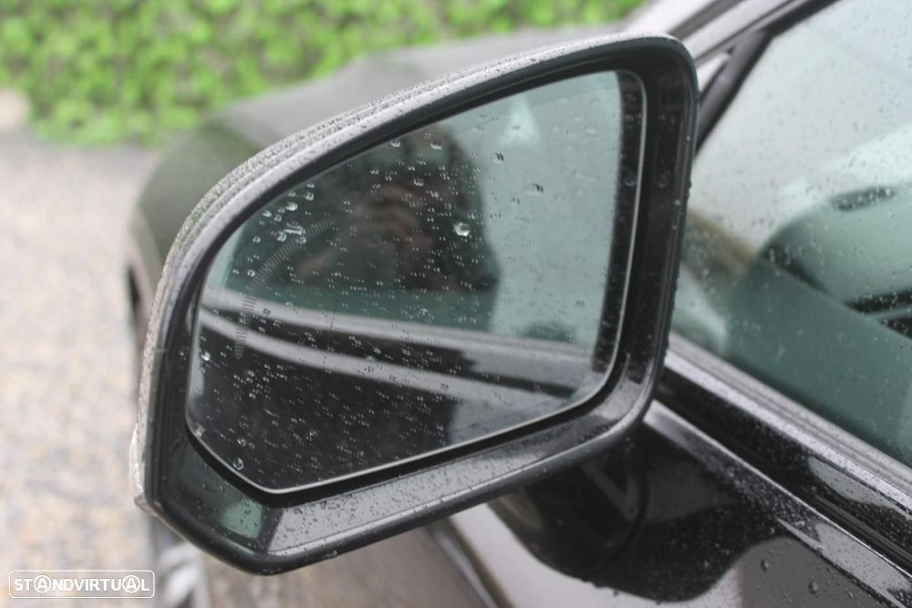 Volvo V60 2.0 T8 AWD TE R-Design - 38