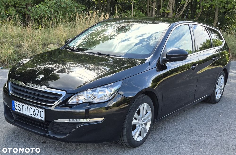 Peugeot 308 - 1