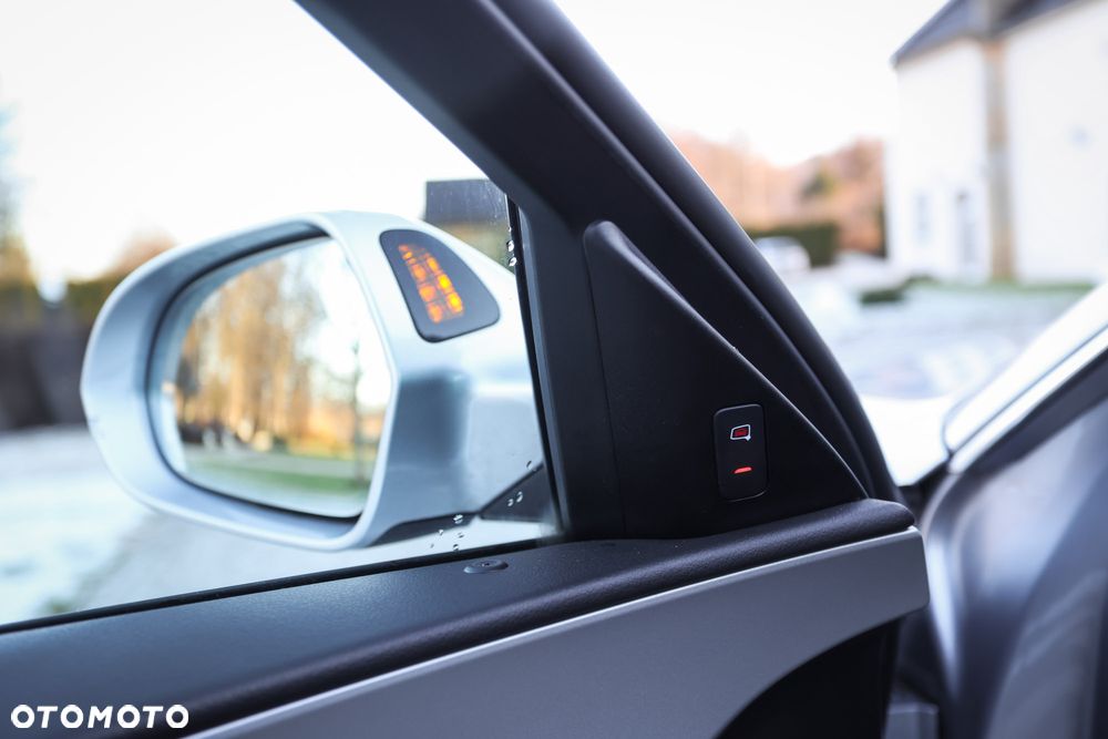 Audi A6 Avant 2.0 TDI Ultra S tronic - 17