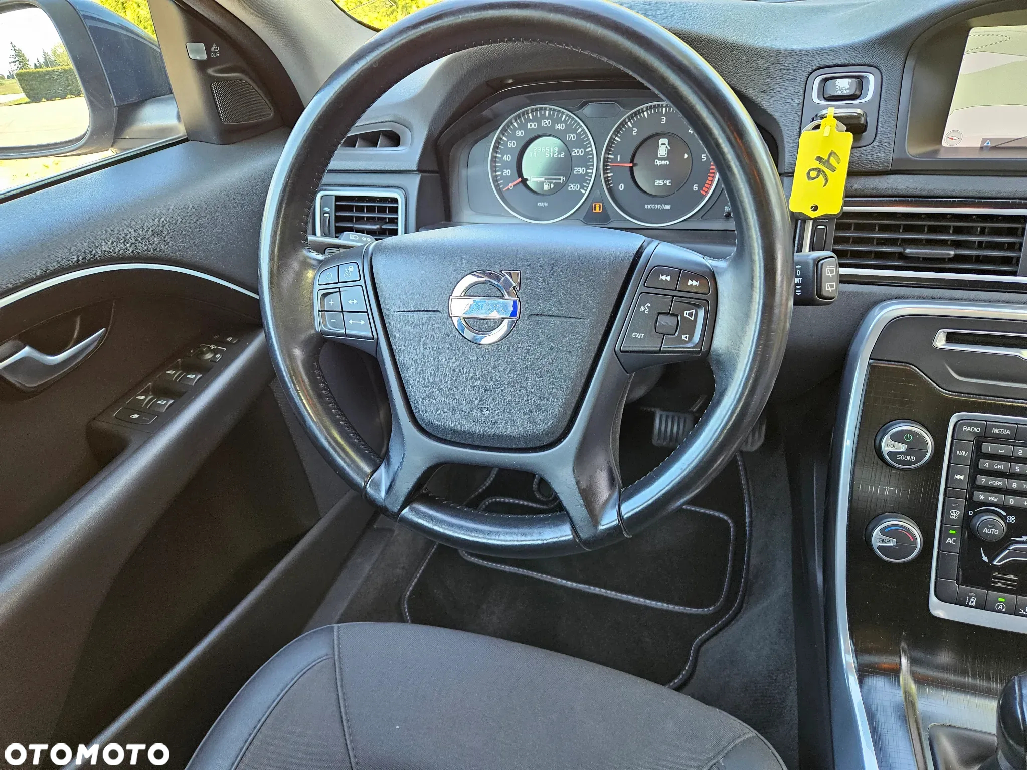 Volvo V70 D3 Dynamic Summum - 19