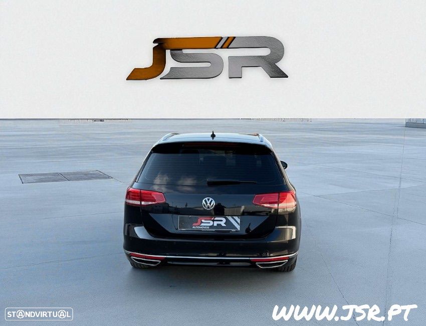 VW Passat Variant 1.6 TDI Highline DSG - 14