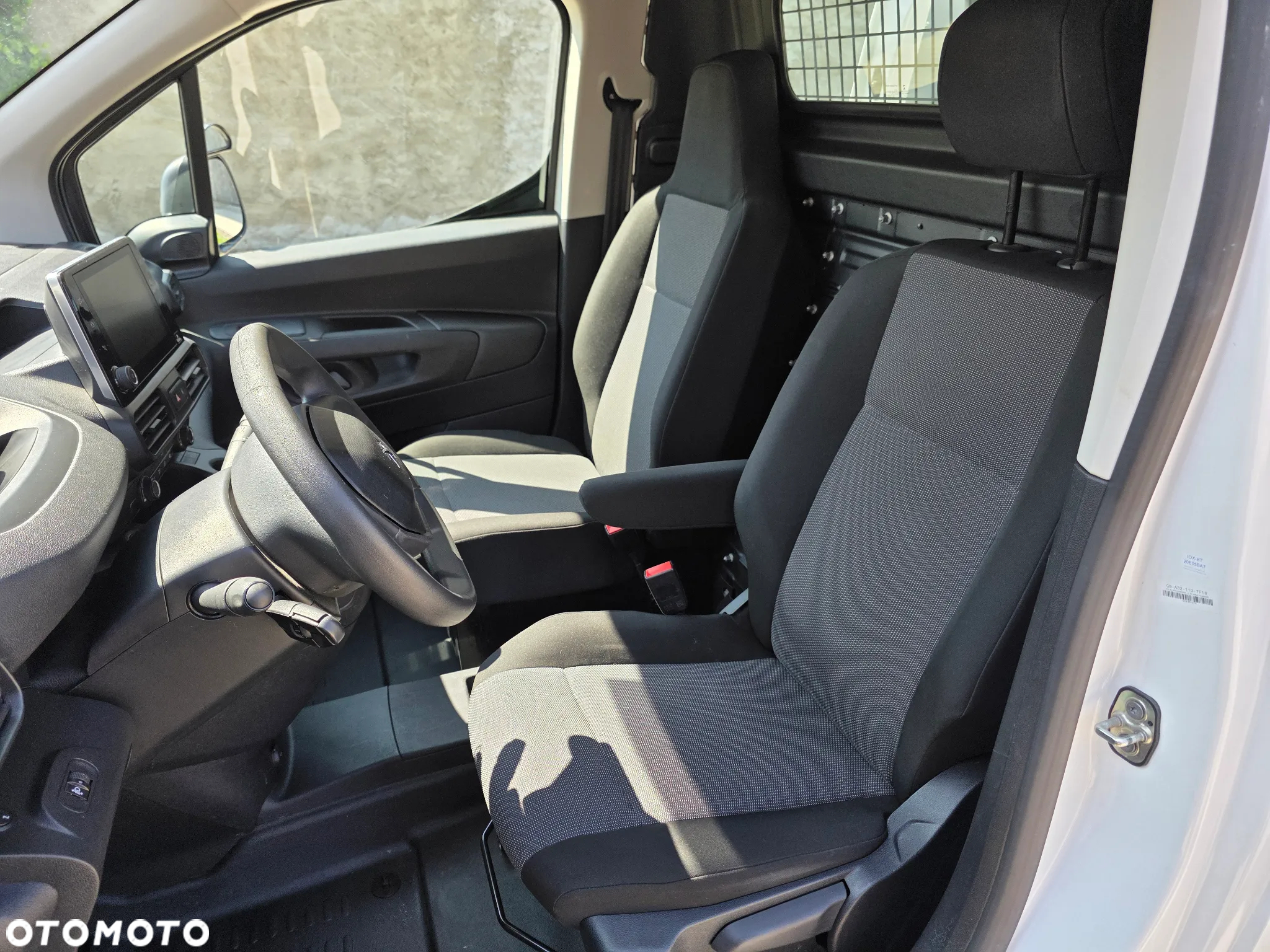 Peugeot Partner IV - 31
