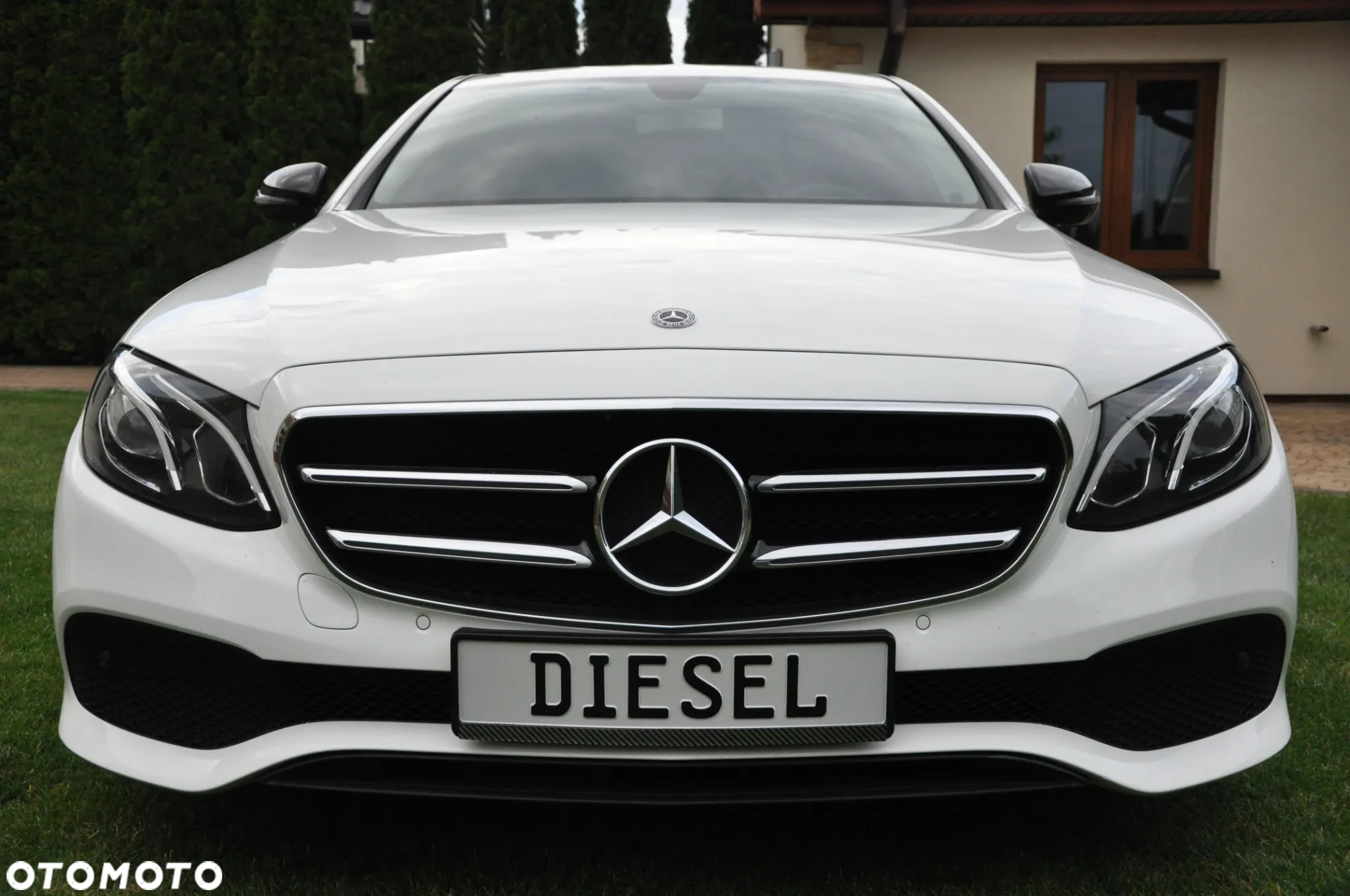 Mercedes-Benz Klasa E - 32