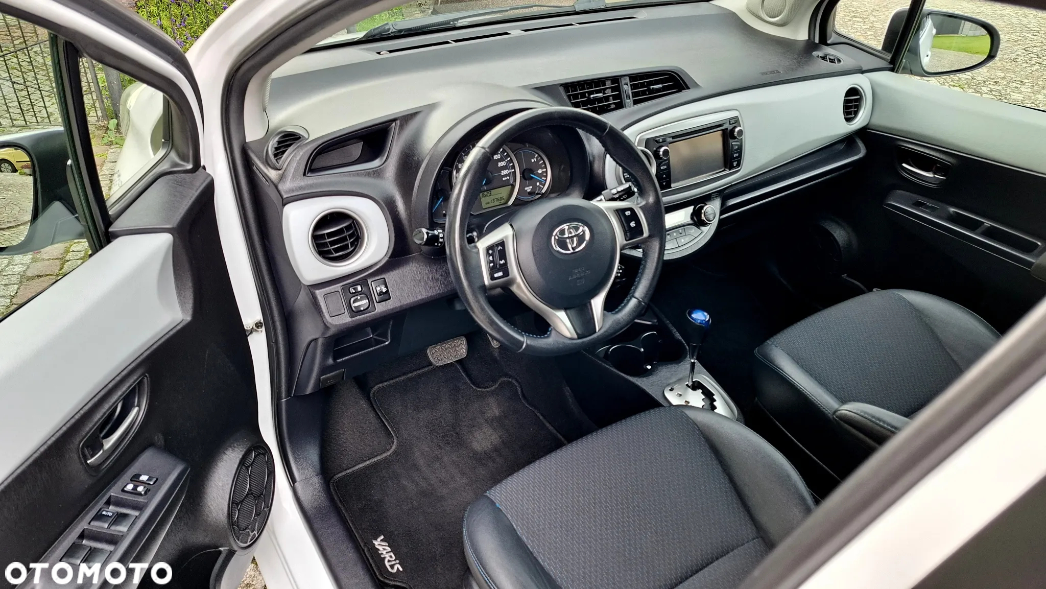 Toyota Yaris Hybrid 1.5 VVT-i Edition 2014 - 25