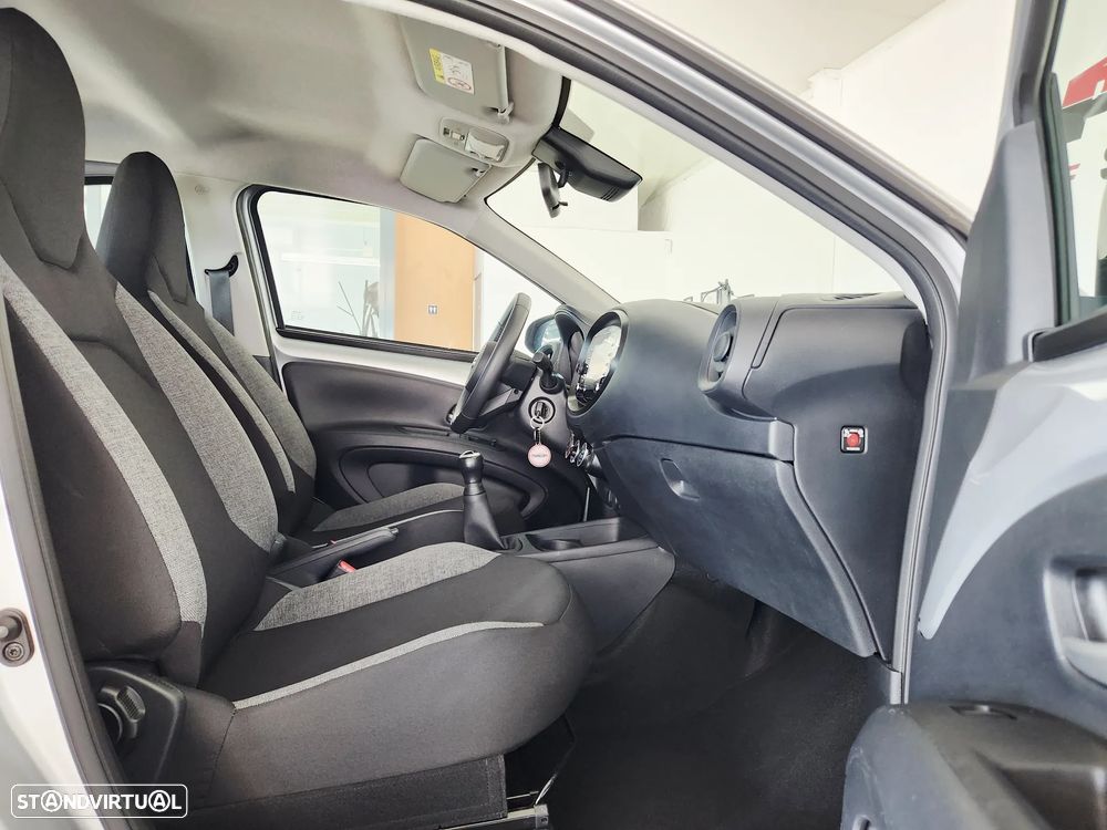 Toyota Aygo X Air Style - 46