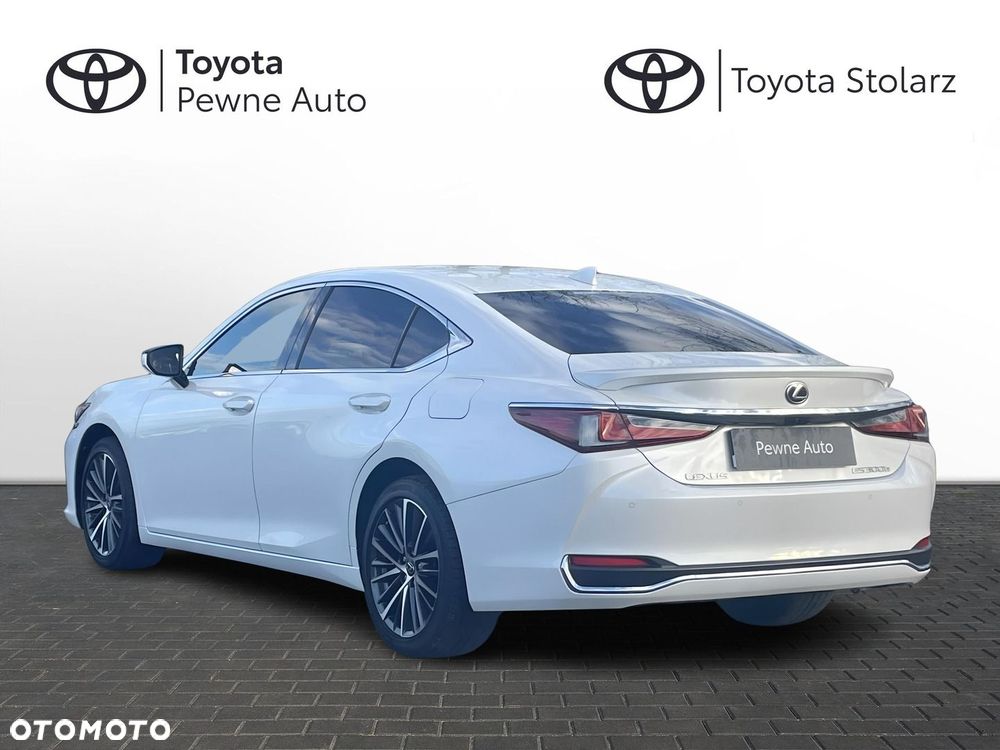 Lexus ES 300h Business Edition - 7