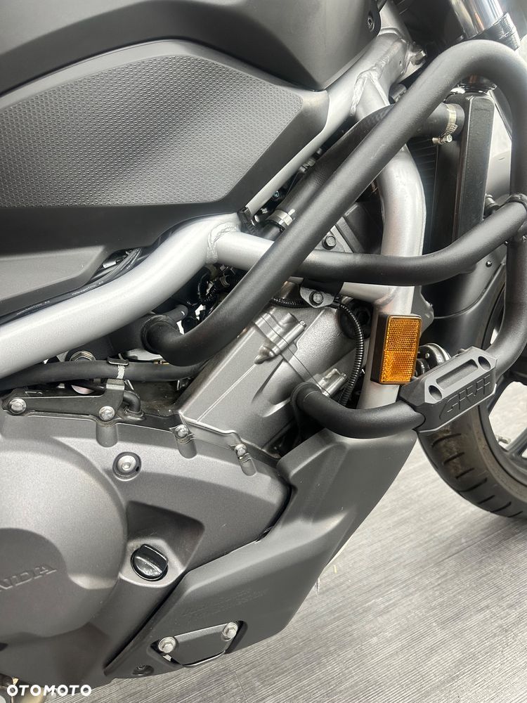 Honda NC - 12