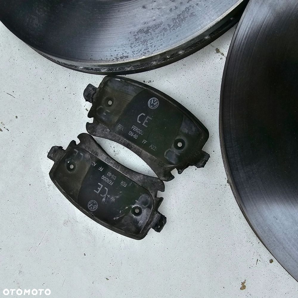 VW T6 tarcza tarcze klocki hamulcowe przód + tył IGŁA KOMPLET ORYGINAŁ - 12