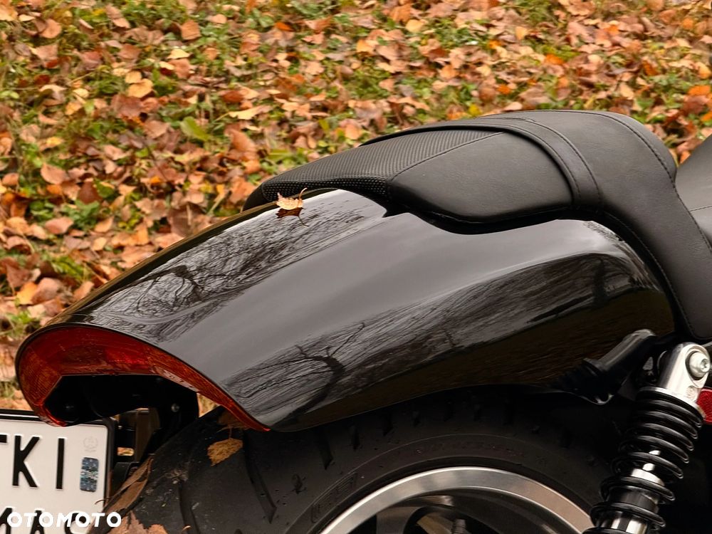 Harley-Davidson V-Rod Muscle - 27