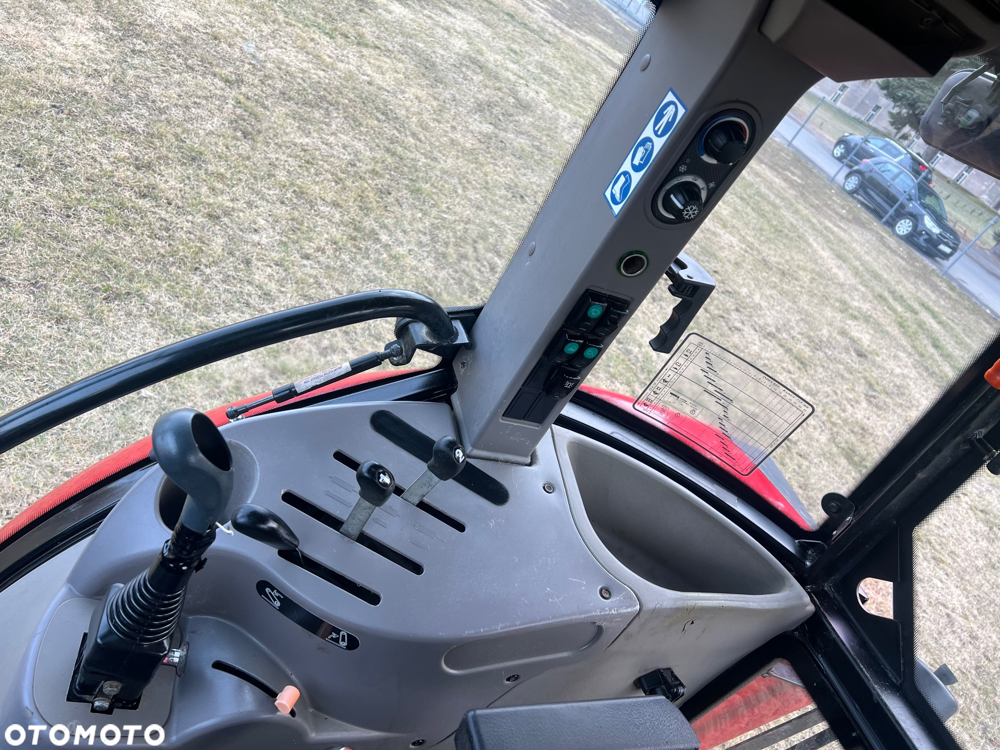 Case IH FARMAL 85 A - 10