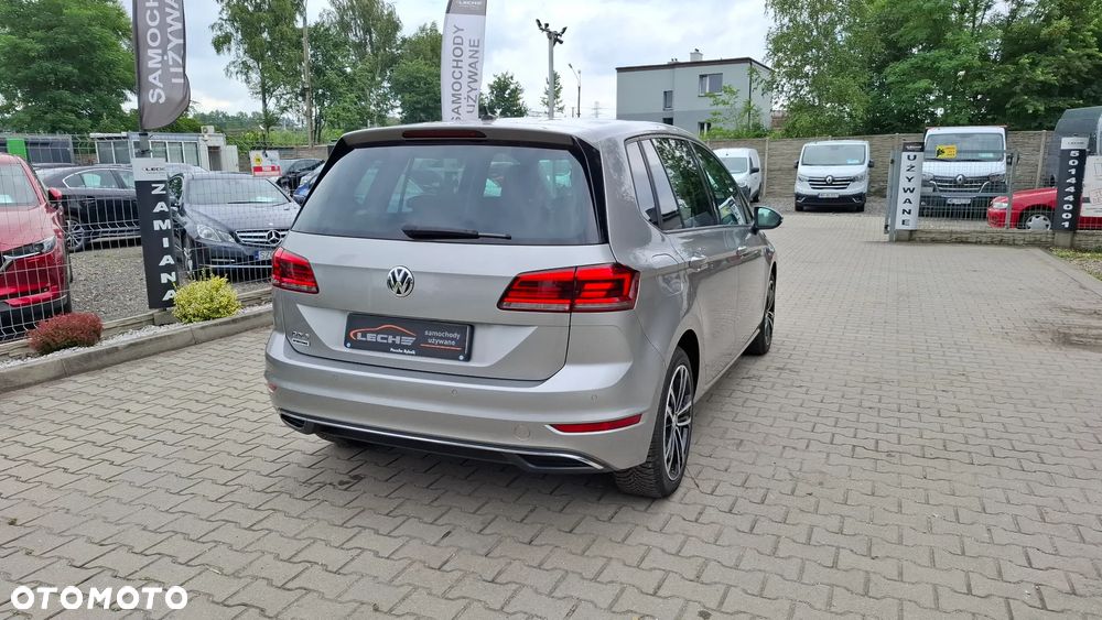 Volkswagen Golf Sportsvan - 31