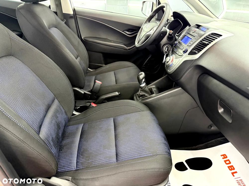 Hyundai ix20 1.4 Comfort - 24