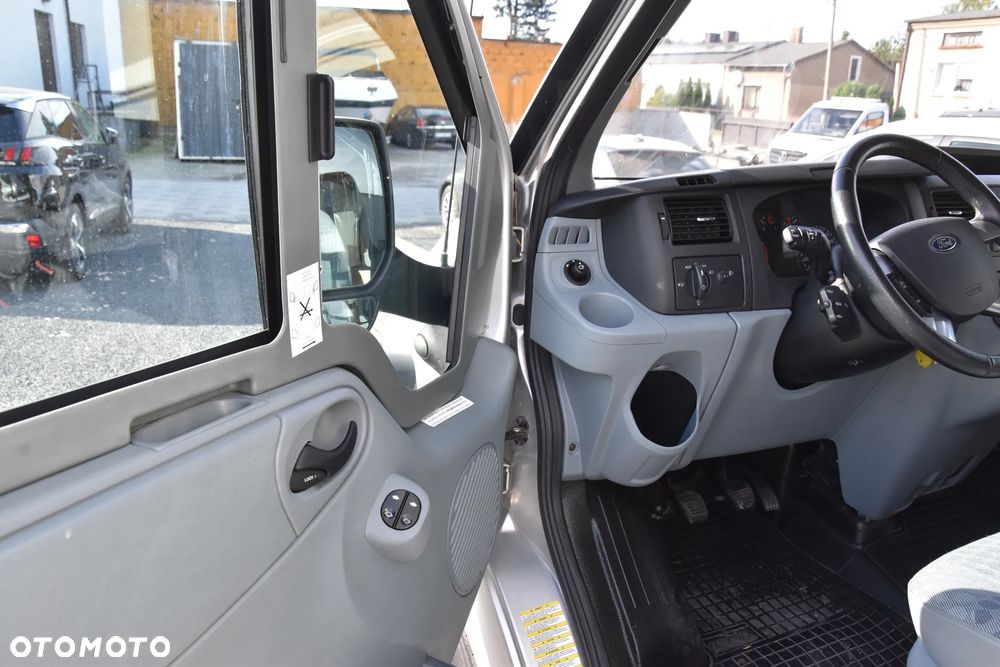 Ford CHAUSSON FLASH 22 - 38