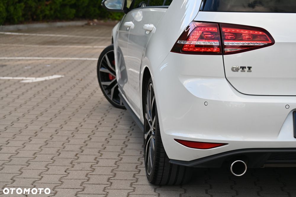 Volkswagen Golf 2.0 TSI BMT GTI Performance DSG - 22