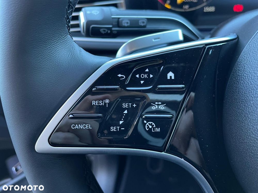 Mercedes-Benz GLE - 28