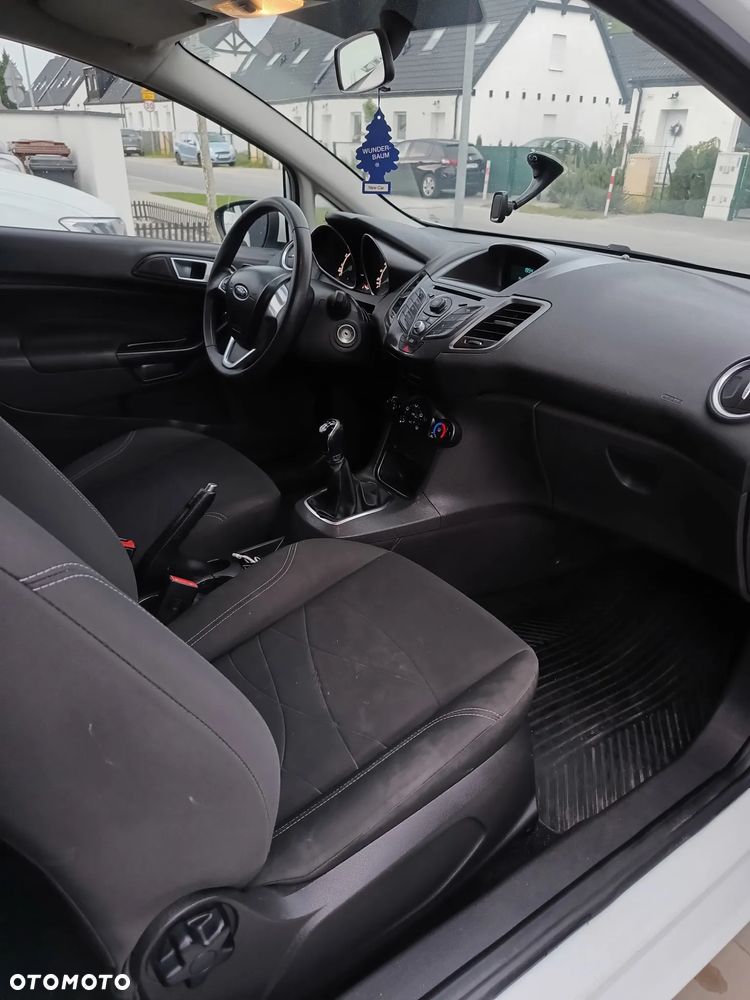 Ford Fiesta 1.25 Celebration - 8