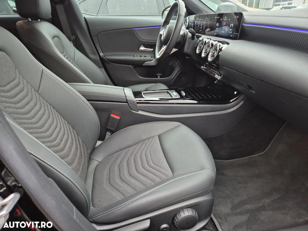 Mercedes-Benz CLA 180 7G-DCT - 20