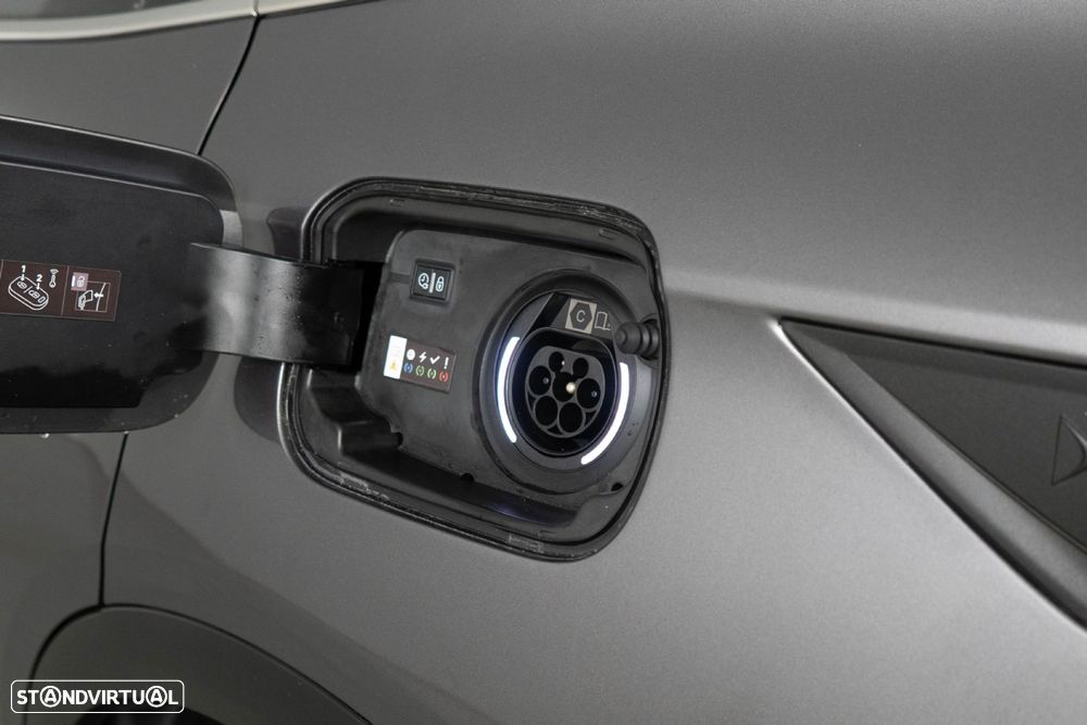 DS DS7 Crossback E-Tense Performance Line+ EAT8 - 18