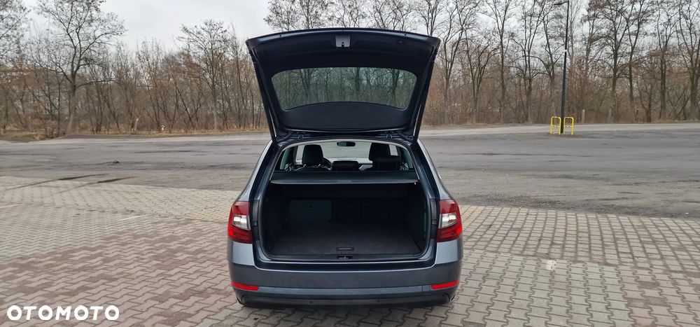Skoda Octavia 1.6 TDI Soleil - 22