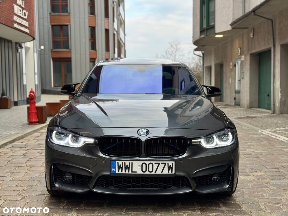 BMW Seria 3 328i Sport Line - 9
