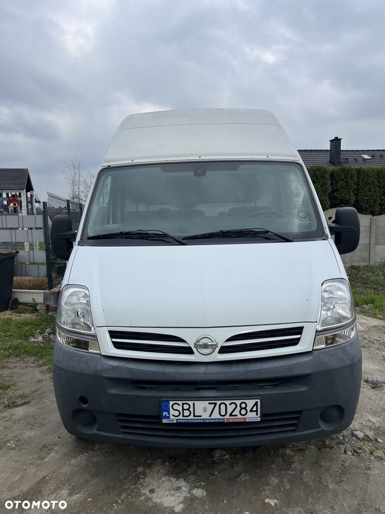 Nissan INTERSTAR - 2