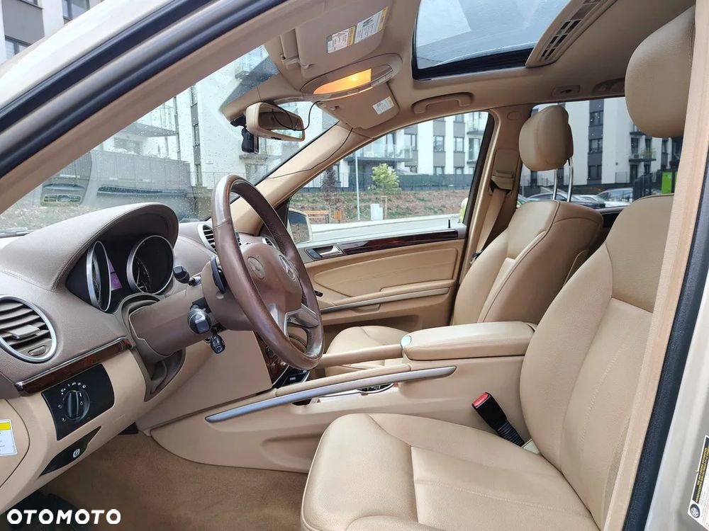 Mercedes-Benz GL 450 4Matic 7G-TRONIC - 11