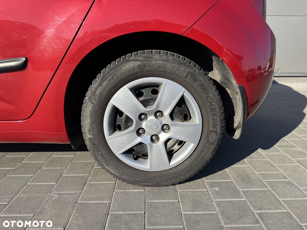 Kia Venga 1.6 M - 8