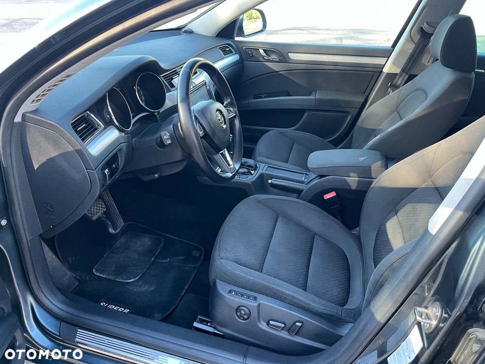 Skoda Superb 2.0 TDI Green tec DSG Ambition - 12
