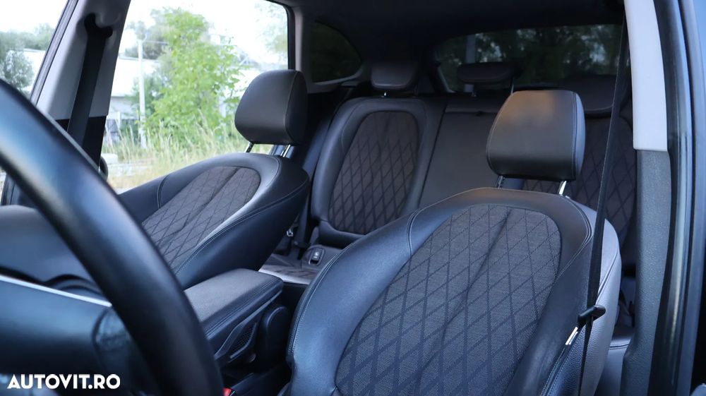 BMW X1 sDrive18d Aut. xLine - 13
