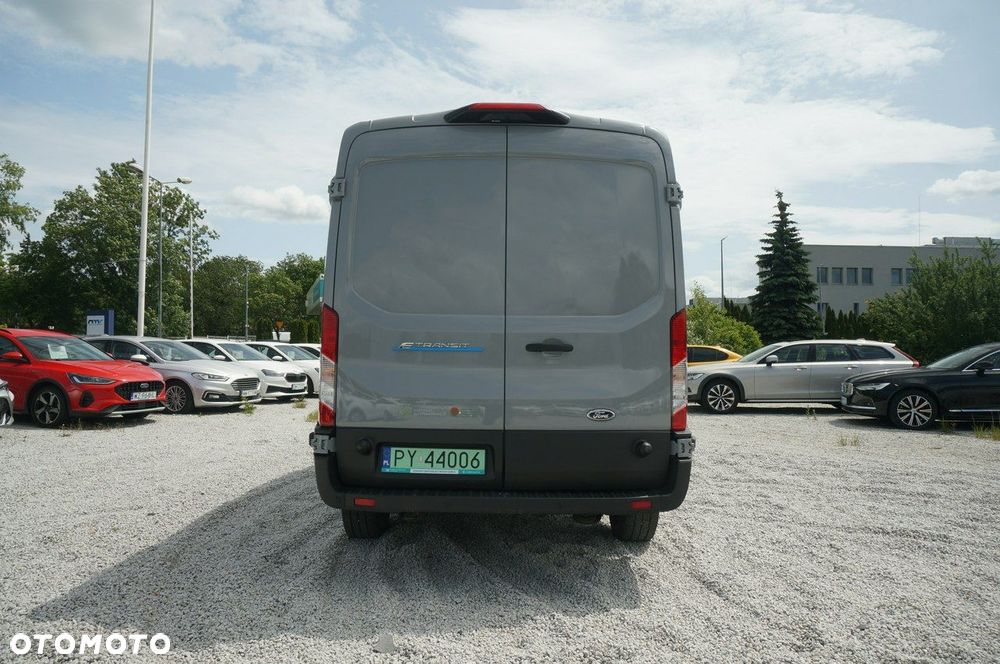 Ford Transit - 8