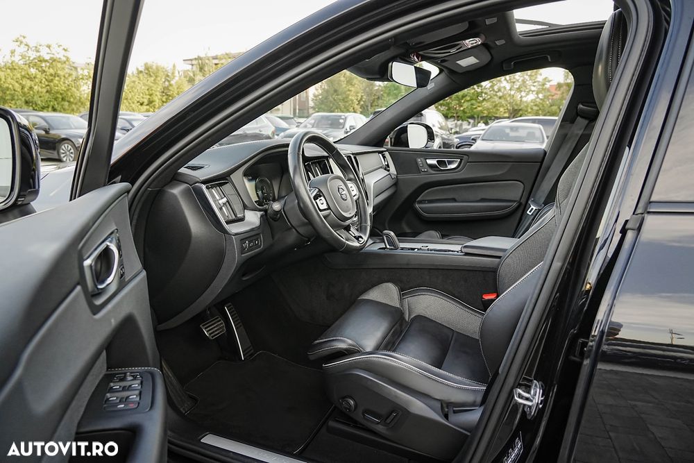Volvo XC 60 Recharge T8 Twin Engine eAWD R-Design - 7