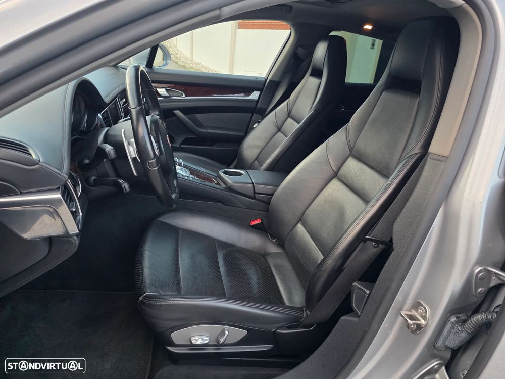Porsche Panamera 4S PDK - 4