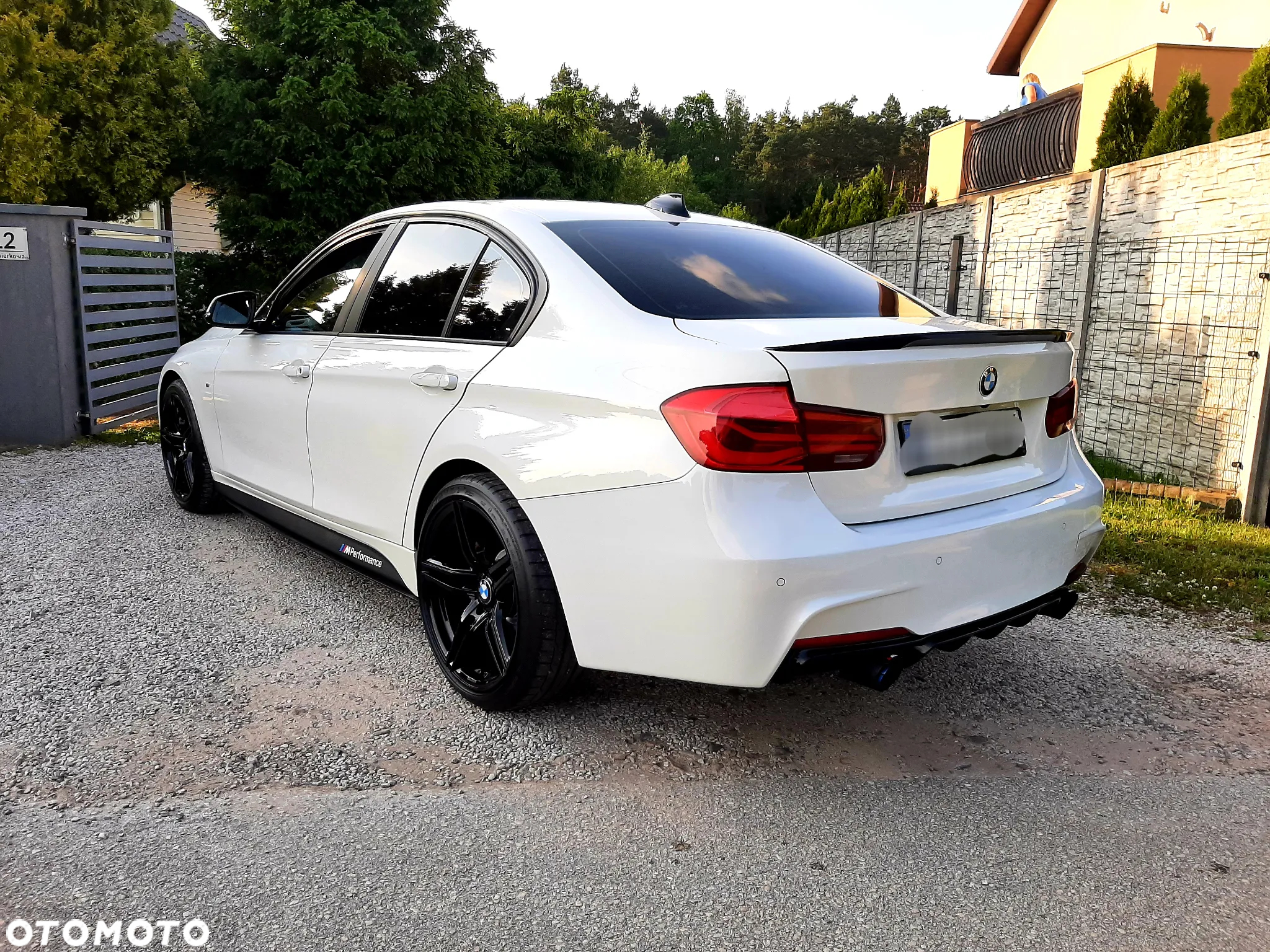 BMW Seria 3 318d M Sport Shadow - 4