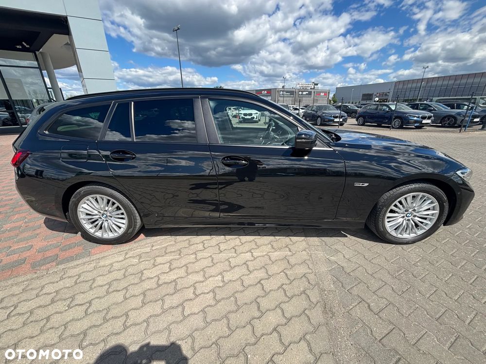 BMW Seria 3 320e - 4