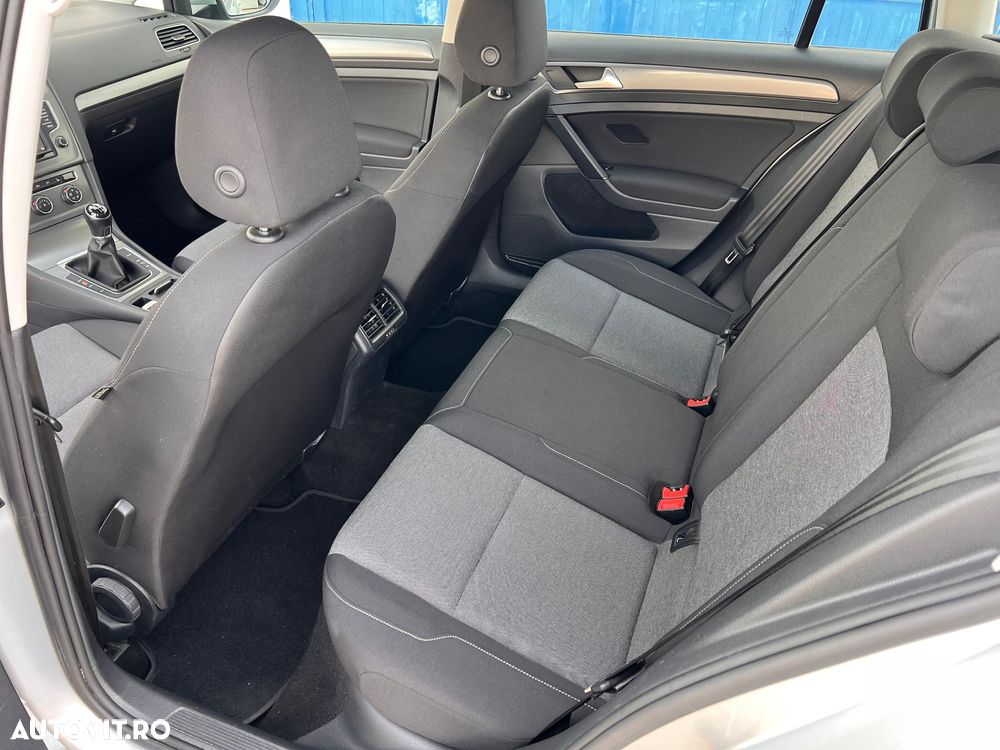 Volkswagen Golf 1.6 TDI Comfortline - 12