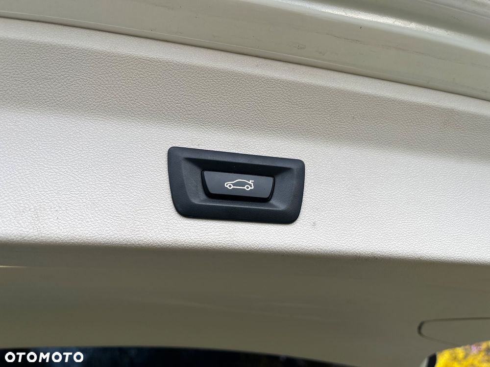 BMW X3 sDrive18d - 11