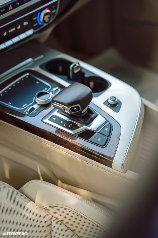 Audi Q7 3.0 TDI Quattro Tiptronic - 5