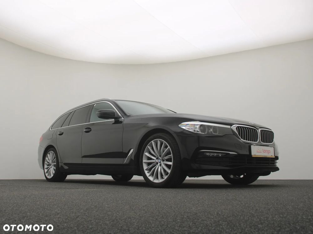 BMW Seria 5 520d Luxury Line - 11