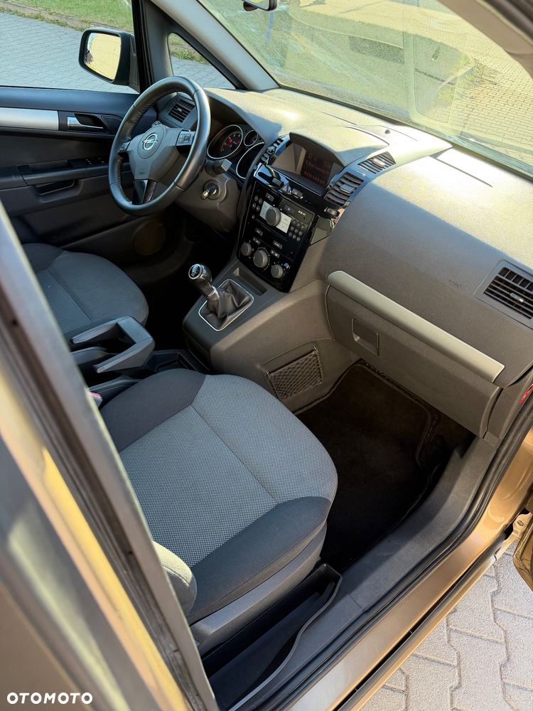 Opel Zafira 1.8 Edition - 27