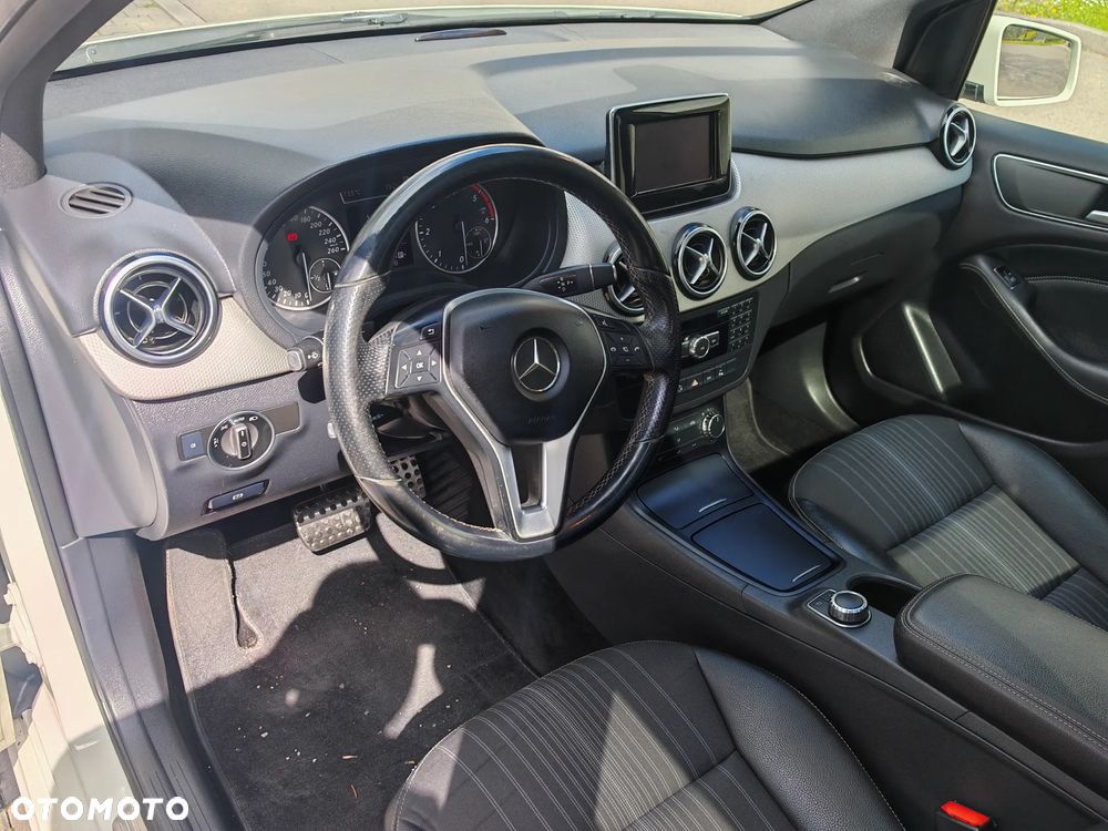 Mercedes-Benz Klasa B 180 CDI 7G-DCT - 29