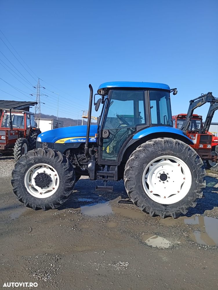 New Holland TD 95D - 3