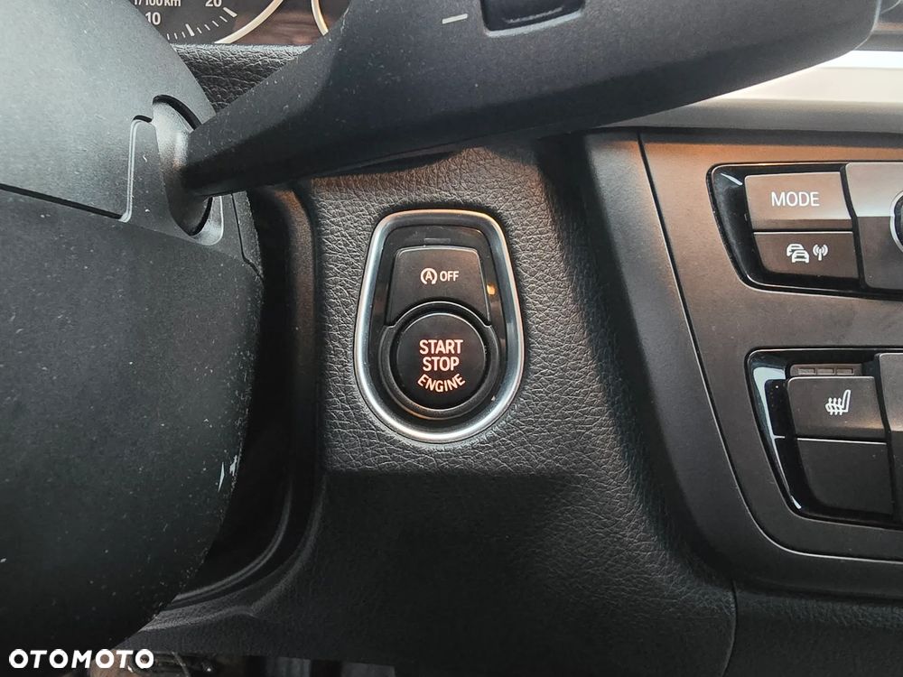 BMW Seria 3 316i Sport Line - 34