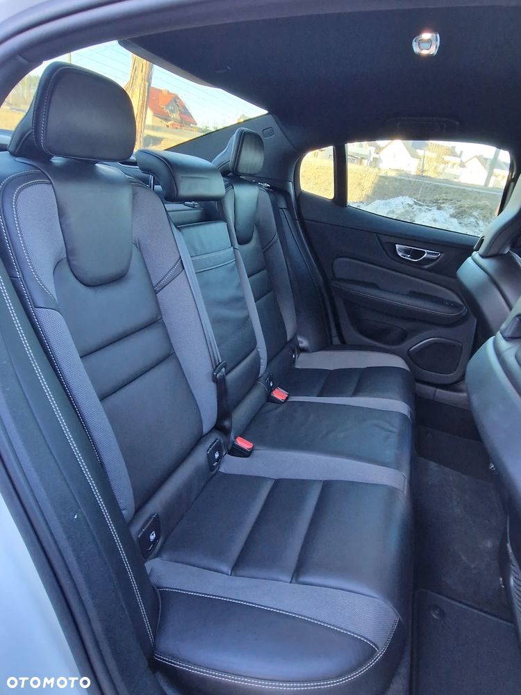 Volvo S60 B5 B Geartronic RDesign - 16