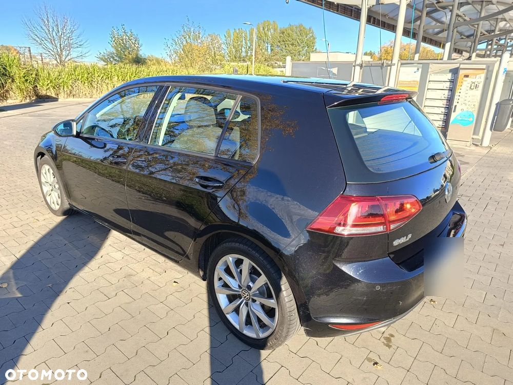 Volkswagen Golf - 5